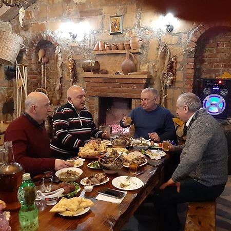 Гостевой дом Godogani Экстерьер фото