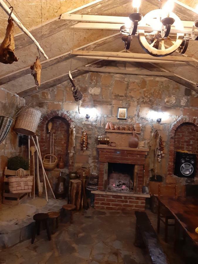 Гостевой дом Godogani Экстерьер фото