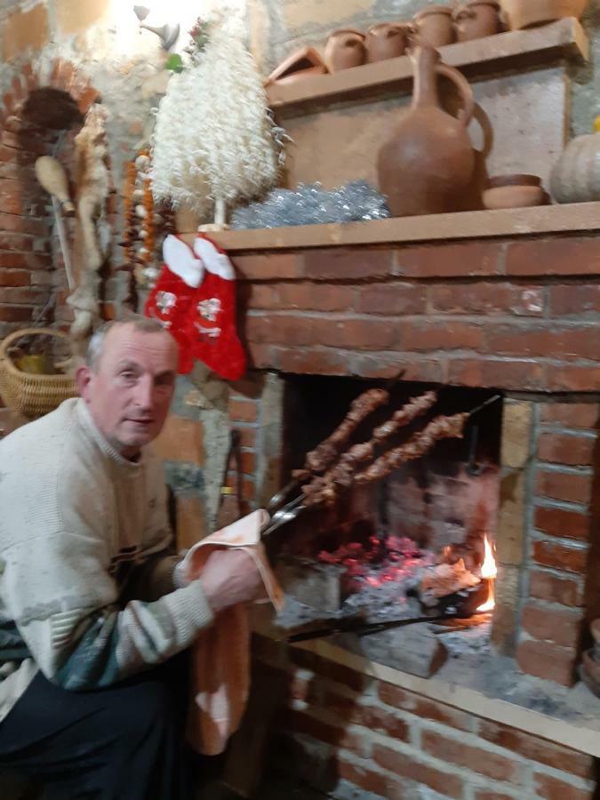 Гостевой дом Godogani Экстерьер фото
